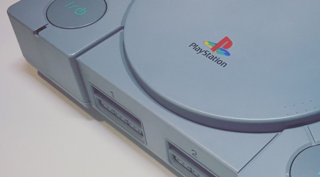 Découvrez comment l’ingénieur son Takafumi Fujisawa a créé le légendaire jingle de démarrage de la première PlayStation