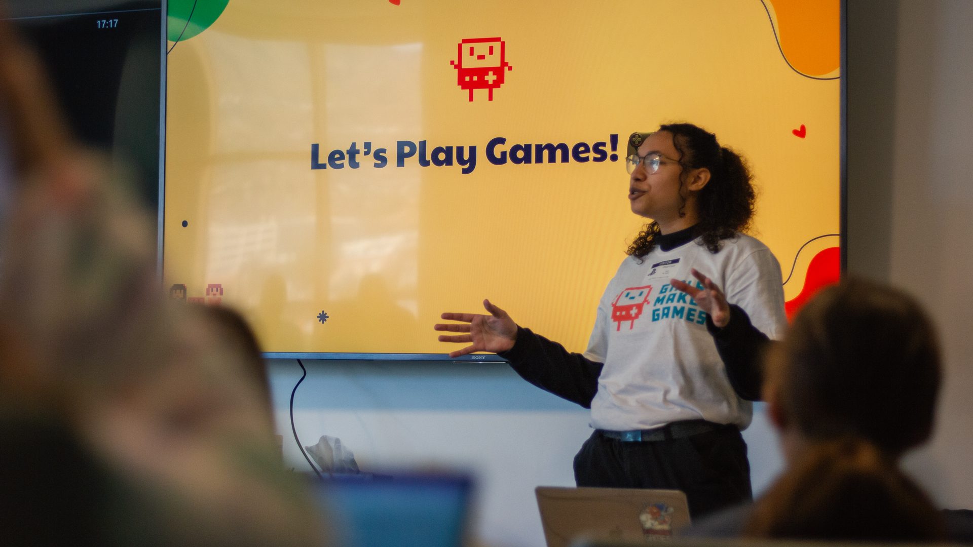 Résumé : Les ateliers de Girls Make Games dans les studios PlayStation